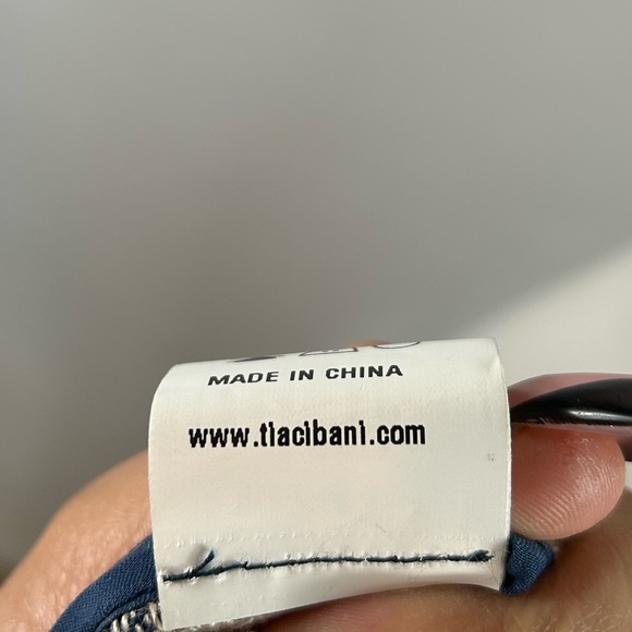 Tia Cibani Blouse - Picture 5 of 6